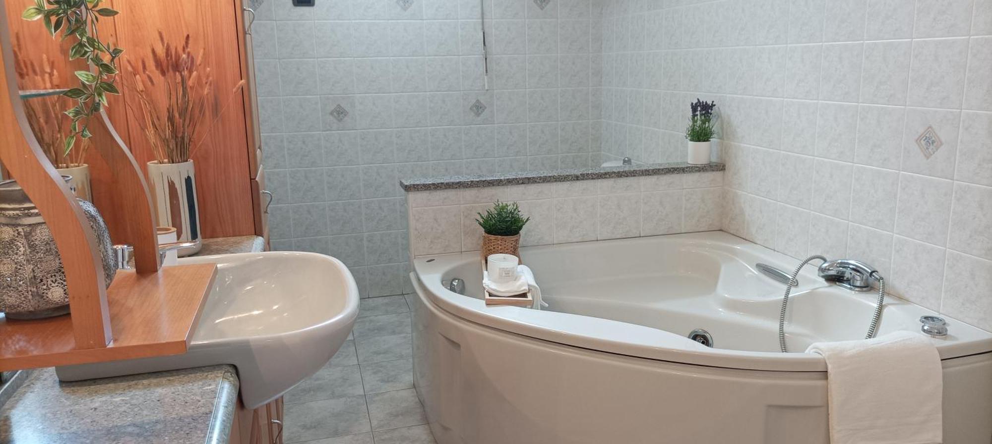 Quick Home Garden Apt Alice Castello Dış mekan fotoğraf
