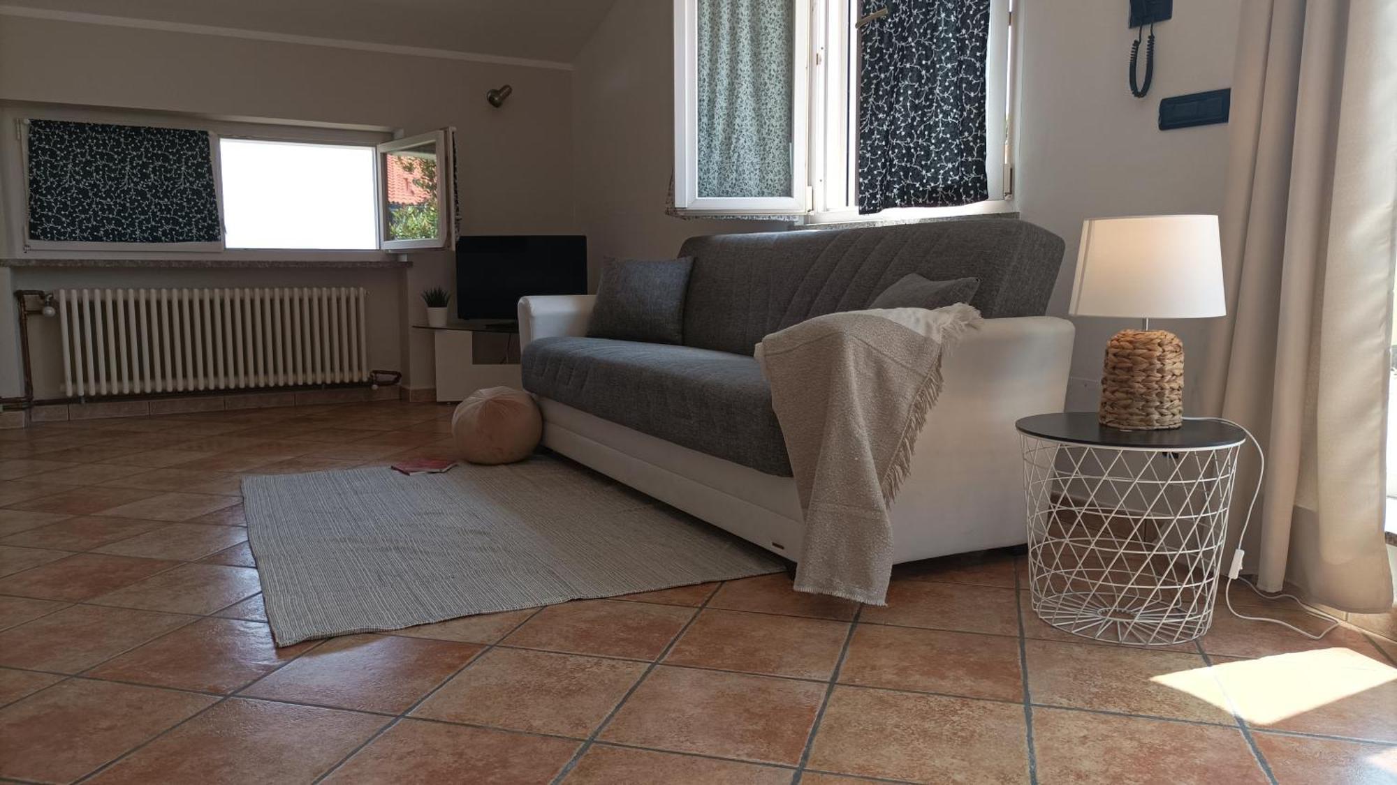 Quick Home Garden Apt Alice Castello Dış mekan fotoğraf